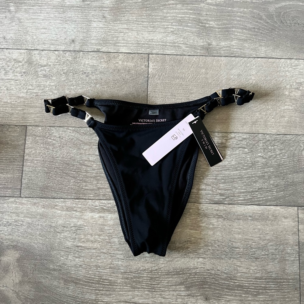 Victoria secrets brand new bikini bottom xs